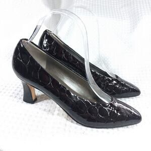 AMALFI! BROWN CROCODILE IMPRINT PATENT LEATHER NIP TOE HEELS, PUMPS! SZ 7AA